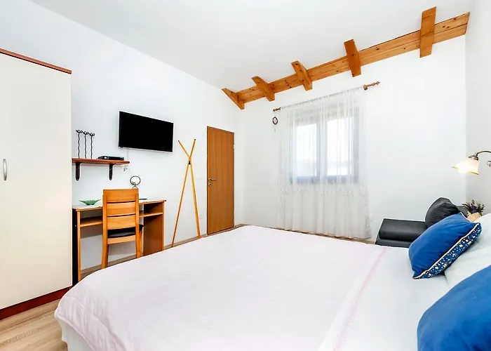 House Lena - 800 M From The Sea